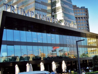 TRUMP TOWERS, ALIŞVERİŞ MERKEZİ<br> <span class="location">İSTANBUL, TÜRKİYE</span>