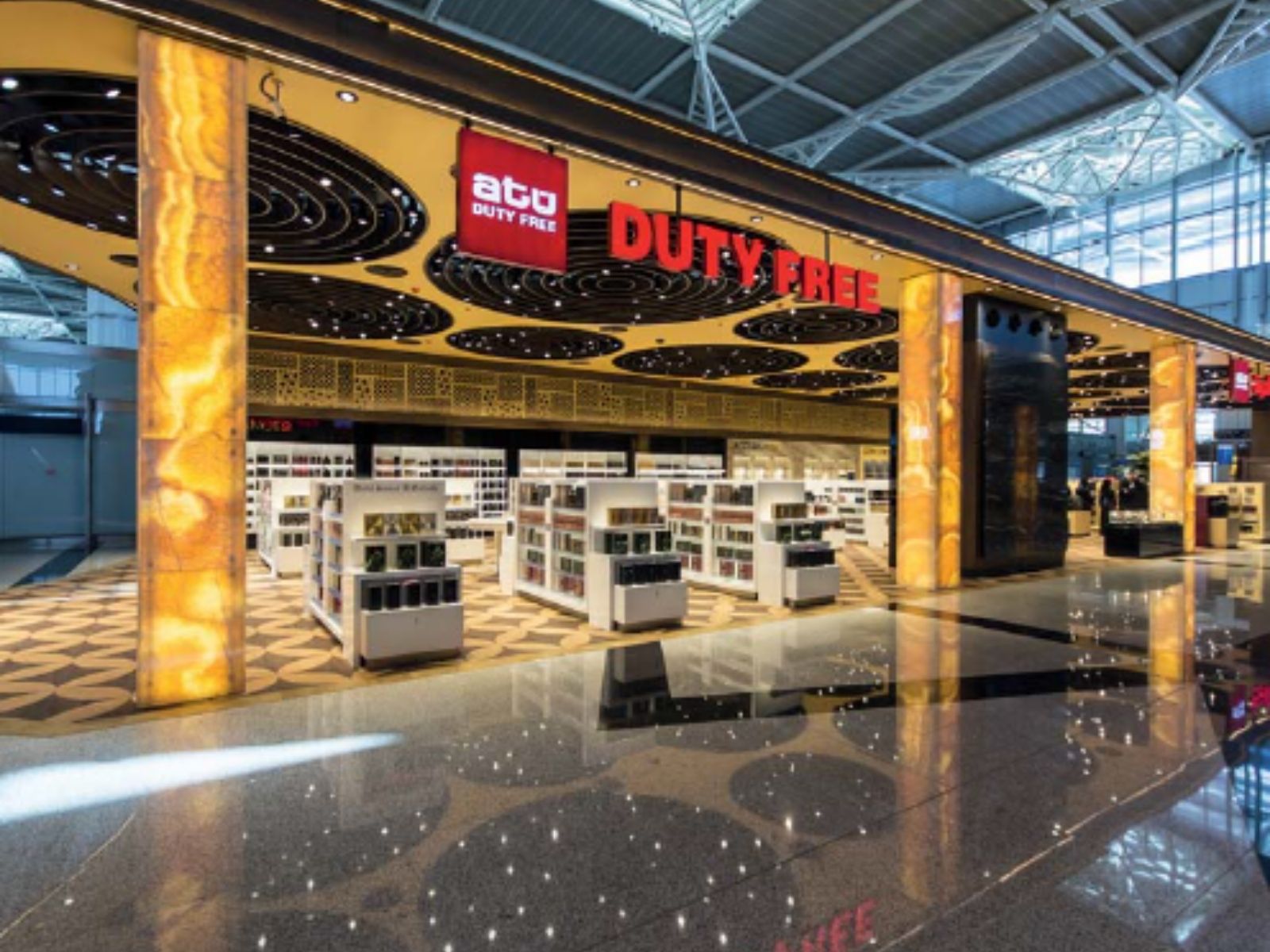 PRINCE MOHAMED BIN ADBULHAZIZ ULUSLARARASI HAVALİMANI DUTY FREE MAĞAZALARI  <br> <span class="location">MEDİNE, SUUDİ ARABİSTAN</span> 1